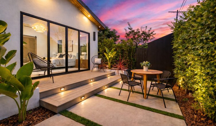a team home solutions landscape lighting installers